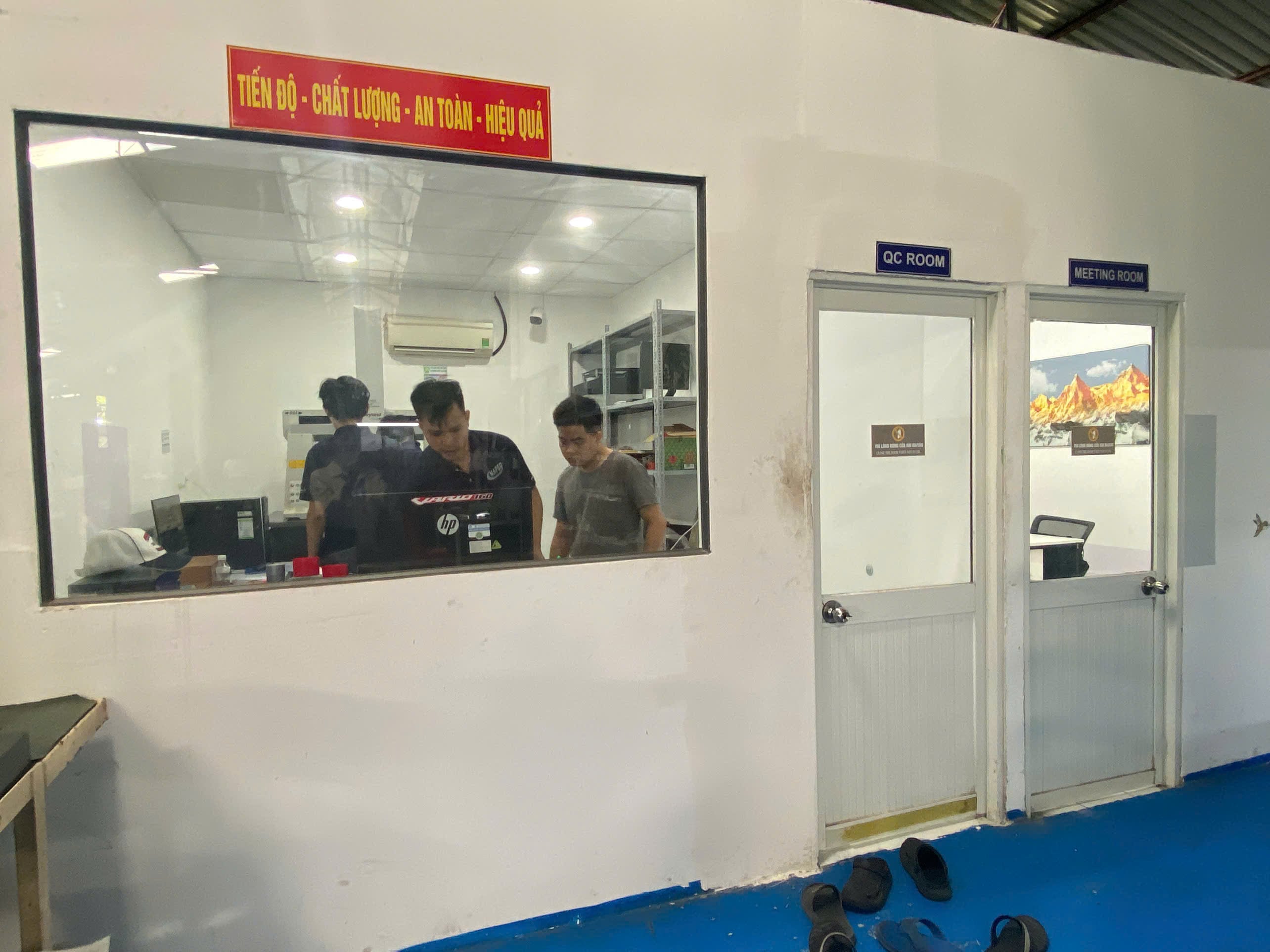 Inspection room 1.jpg